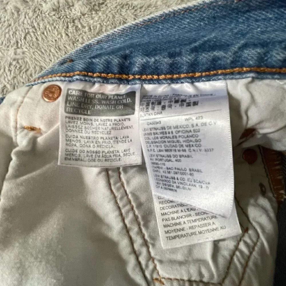 Levi’s 501 studded mini shorts size W28